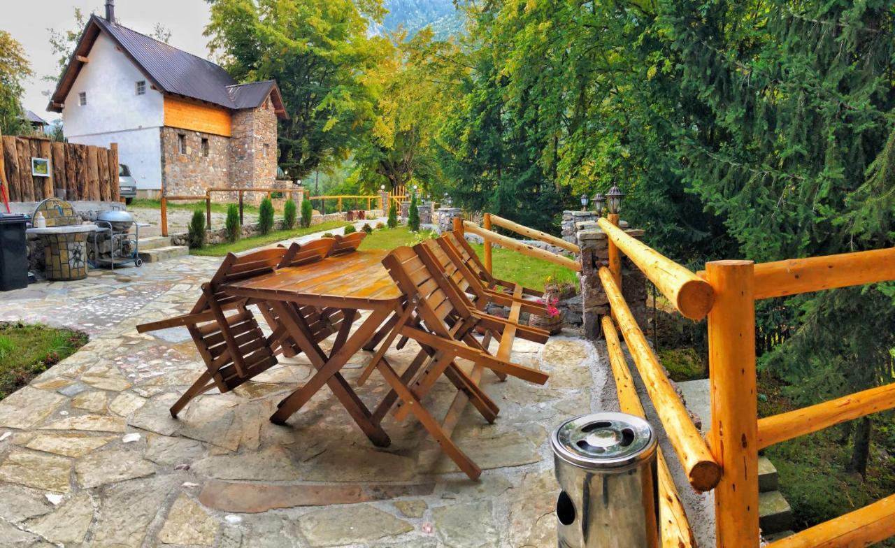 Chalet Kujta Peje Exterior foto